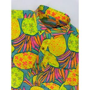 Chubbies Shirt Mens Medium Neon Pineapple Hawaiian Short Sleeve Pullover